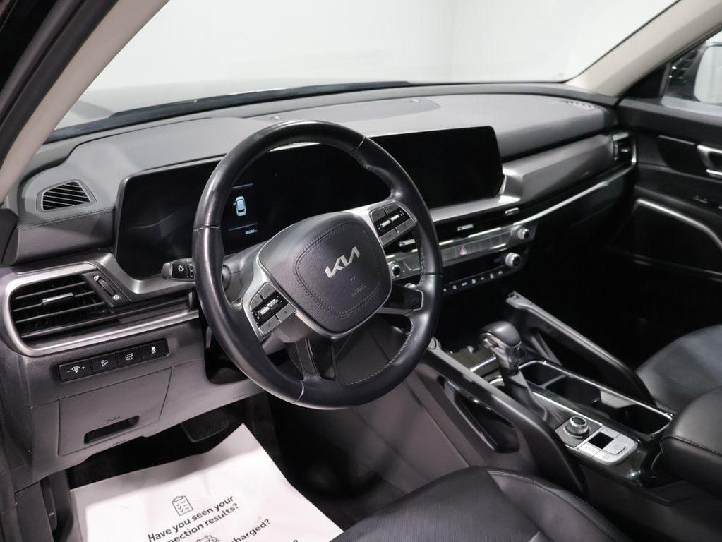 used 2025 Kia Telluride car, priced at $34,793