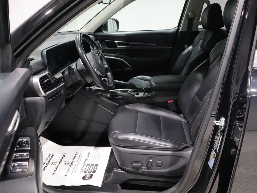 used 2025 Kia Telluride car, priced at $34,793