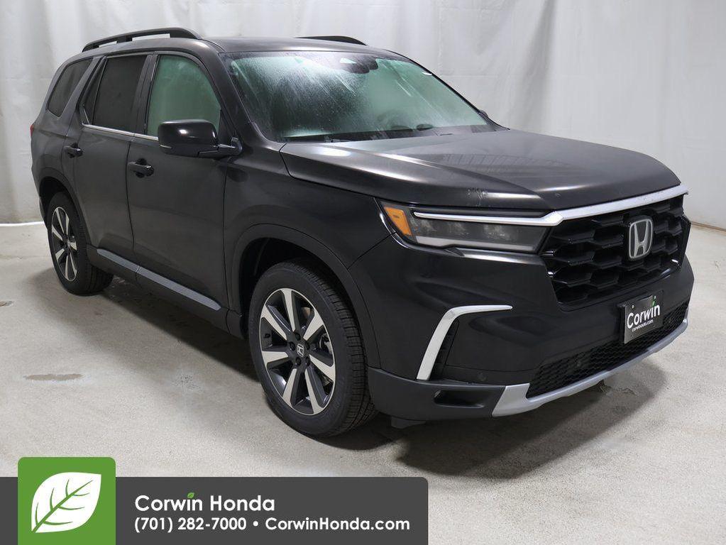 new 2025 Honda Pilot car, priced at $48,085