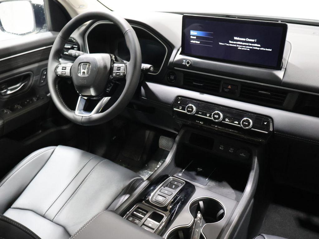 new 2026 Honda Pilot car, priced at $52,045