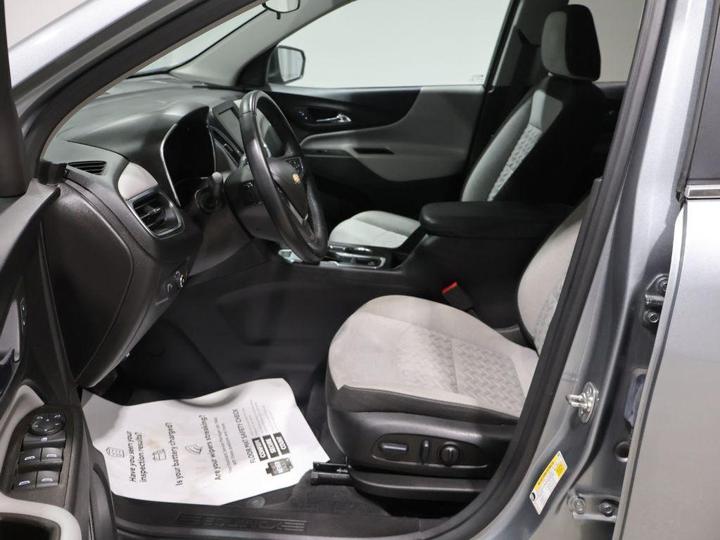 used 2024 Chevrolet Equinox car, priced at $20,900