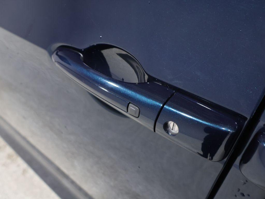 used 2023 Chrysler Pacifica car, priced at $22,200