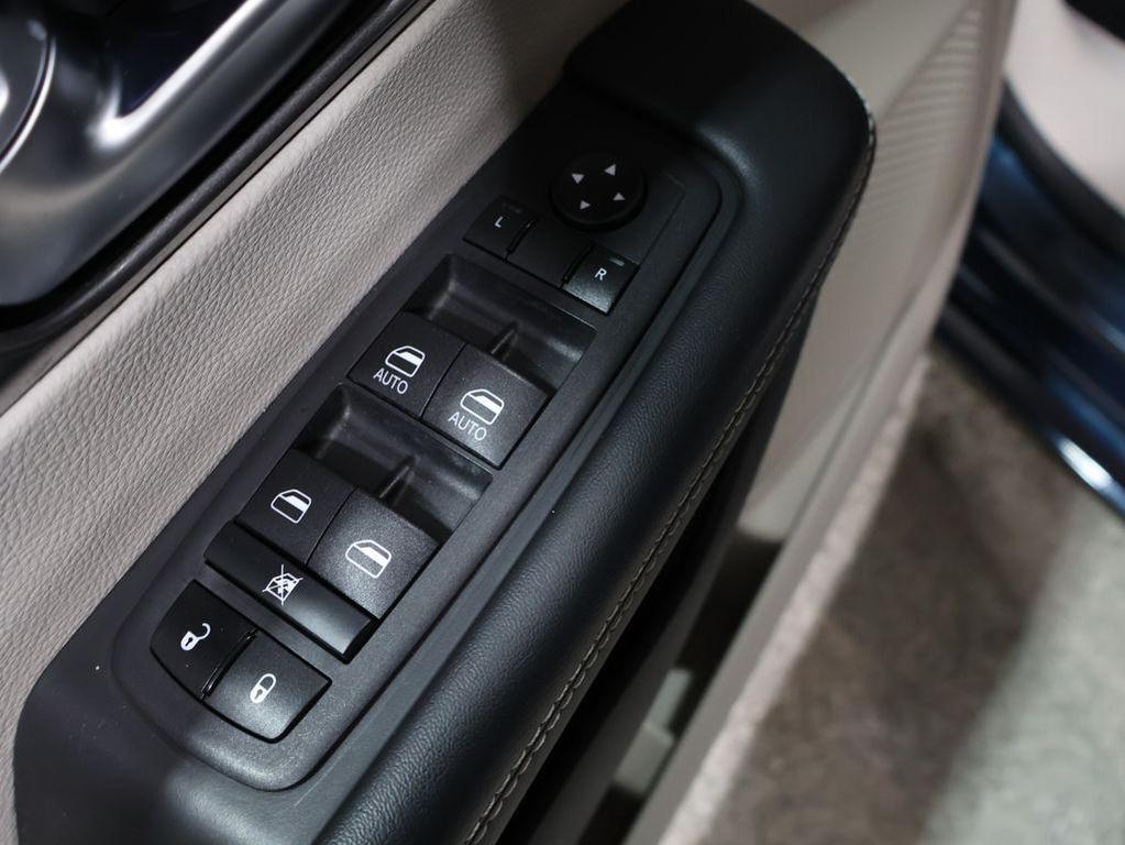 used 2023 Chrysler Pacifica car, priced at $22,200