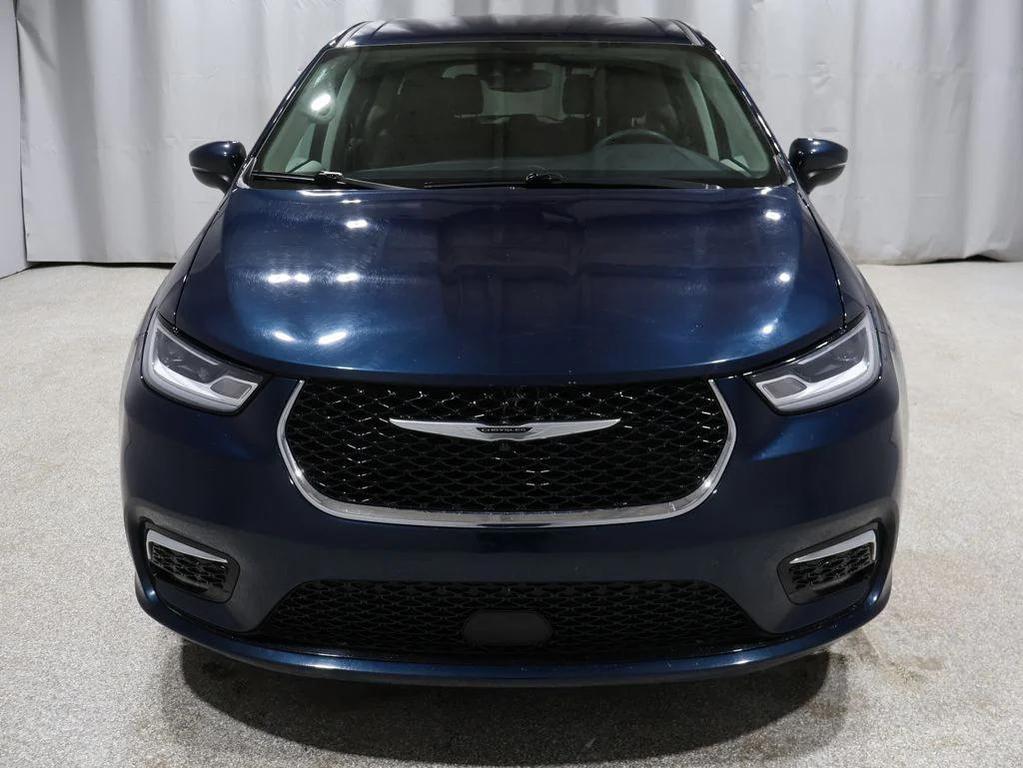 used 2023 Chrysler Pacifica car, priced at $22,200
