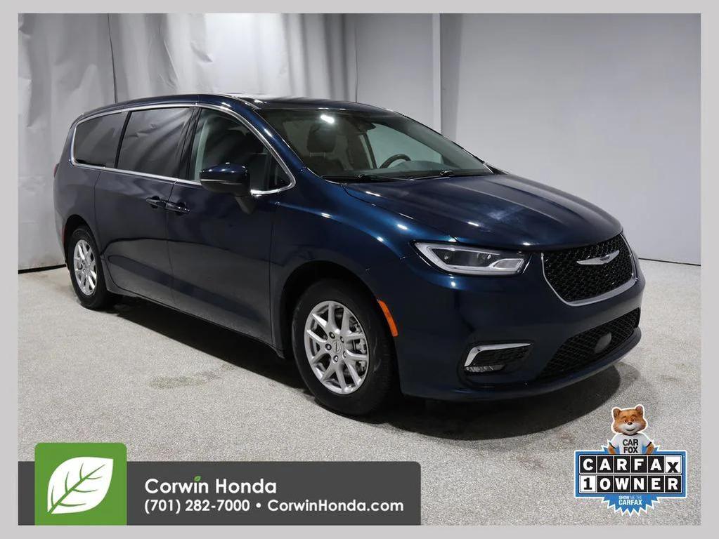 used 2023 Chrysler Pacifica car, priced at $22,200