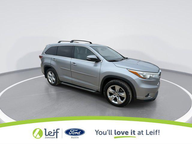 used 2015 Toyota Highlander car, priced at $19,256