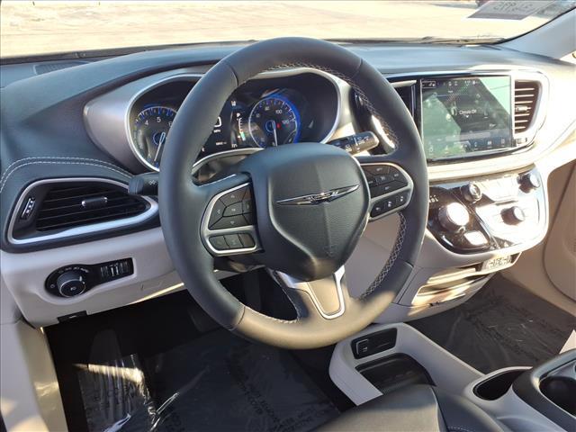 used 2024 Chrysler Pacifica car, priced at $35,995