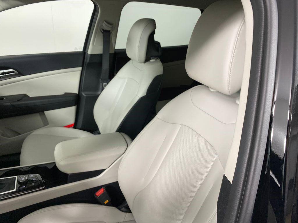 used 2025 Kia Sportage car, priced at $20,998