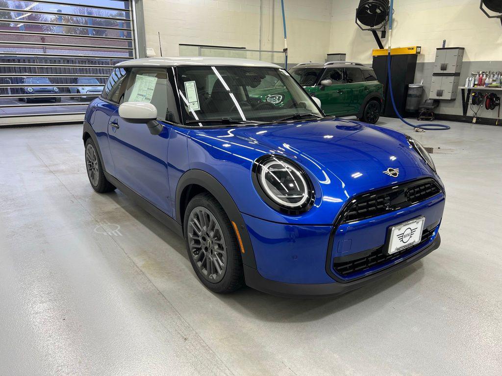 used 2025 MINI Hardtop car, priced at $27,499