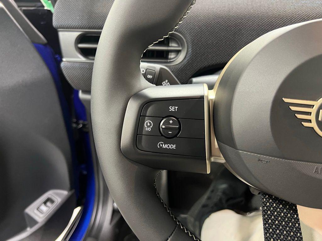 used 2025 MINI Hardtop car, priced at $27,499