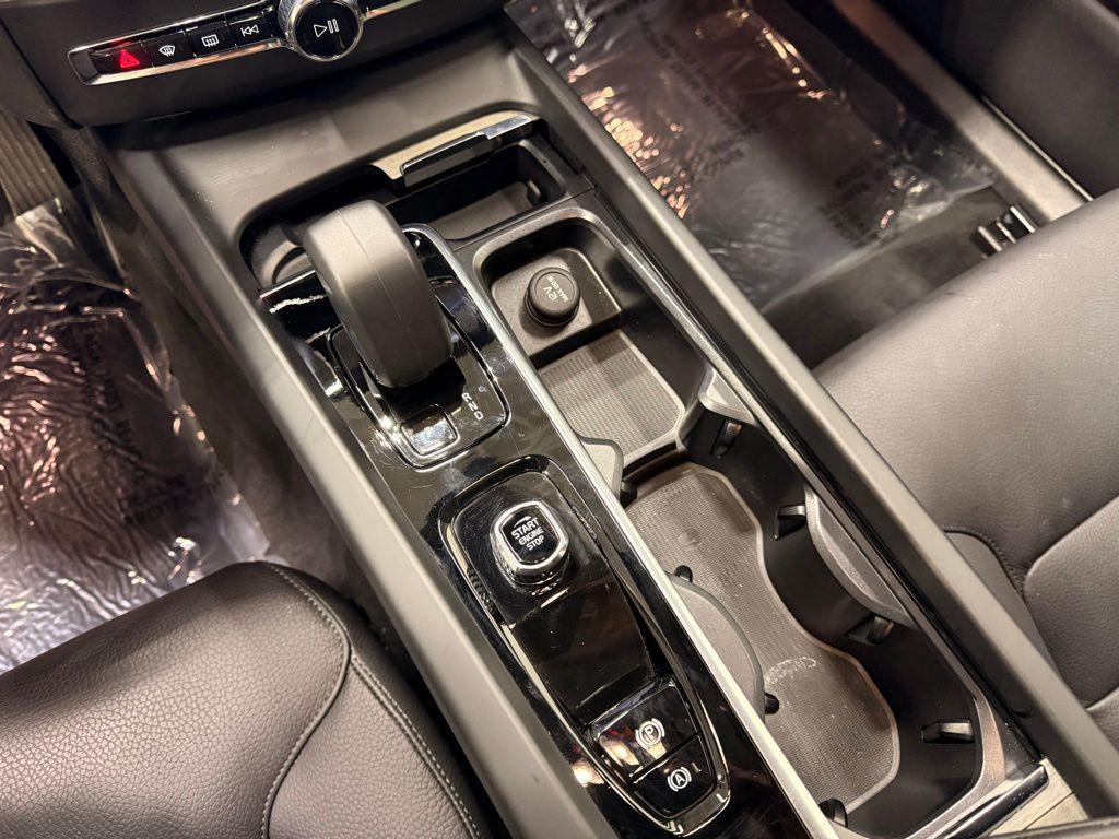 used 2025 Volvo XC60 car, priced at $37,999