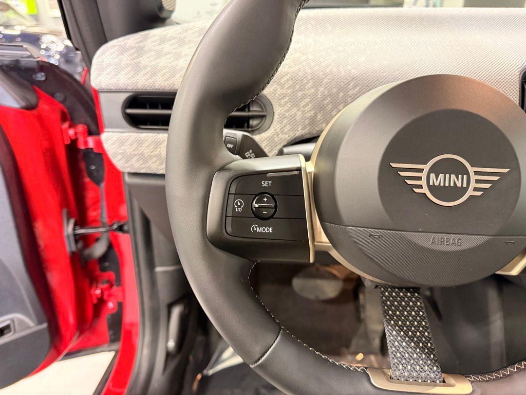 used 2025 MINI Hardtop car, priced at $27,349