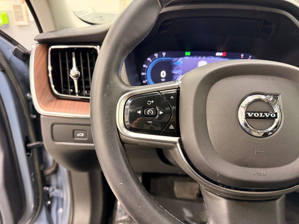 used 2023 Volvo XC60 car, priced at $32,999