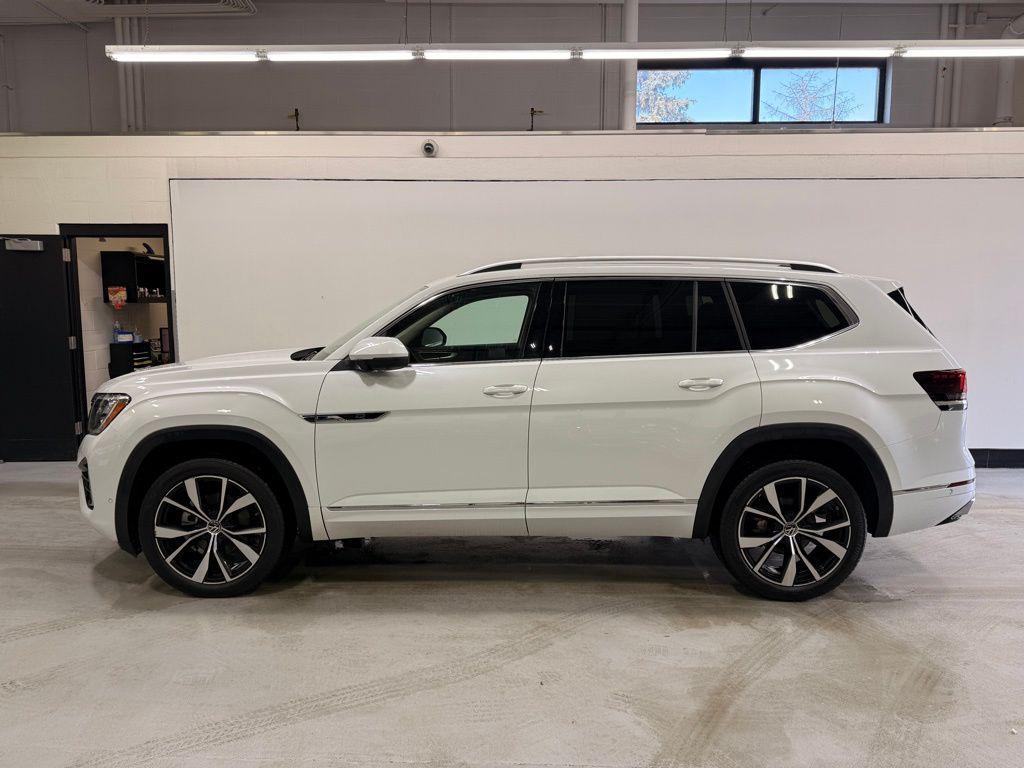 used 2024 Volkswagen Atlas car, priced at $38,999