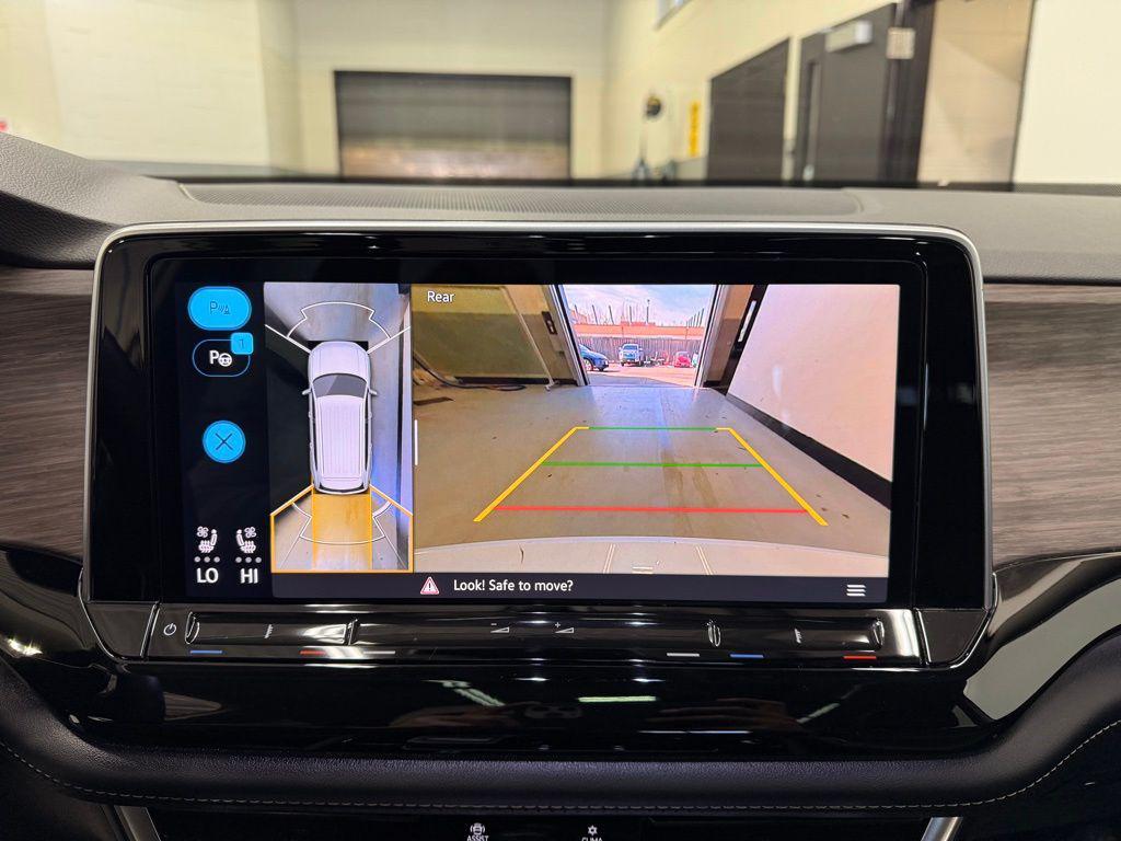 used 2024 Volkswagen Atlas car, priced at $38,999