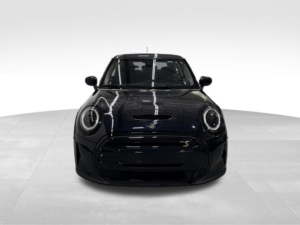 used 2024 MINI SE Hardtop car, priced at $24,349