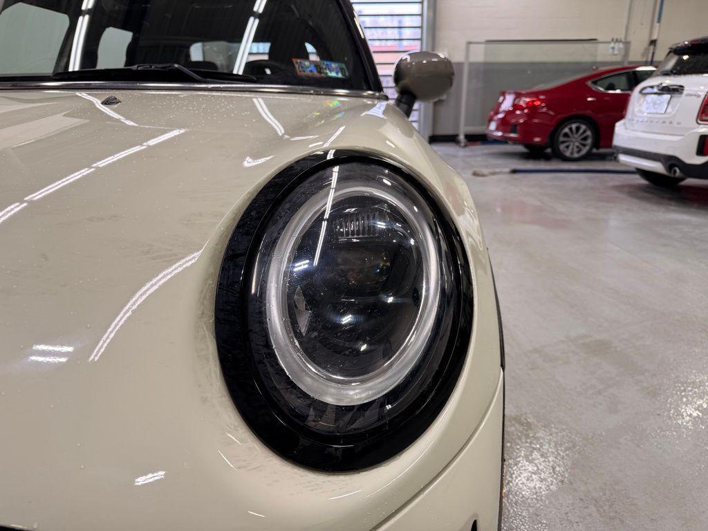 used 2023 MINI Hardtop car, priced at $26,999