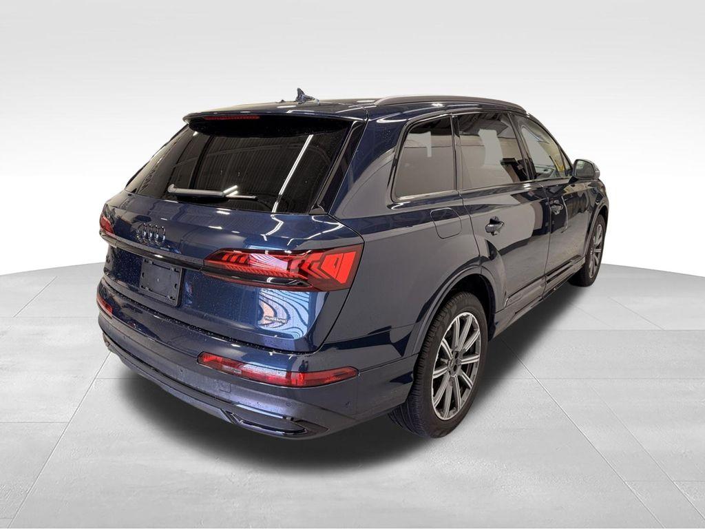 used 2023 Audi Q7 car, priced at $37,349