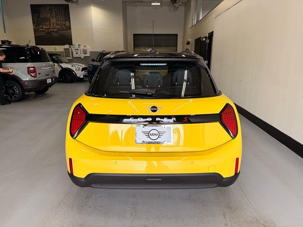 used 2025 MINI Hardtop car, priced at $30,998