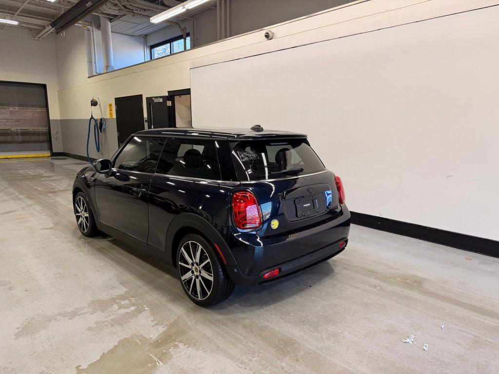 used 2024 MINI Hardtop car, priced at $24,232