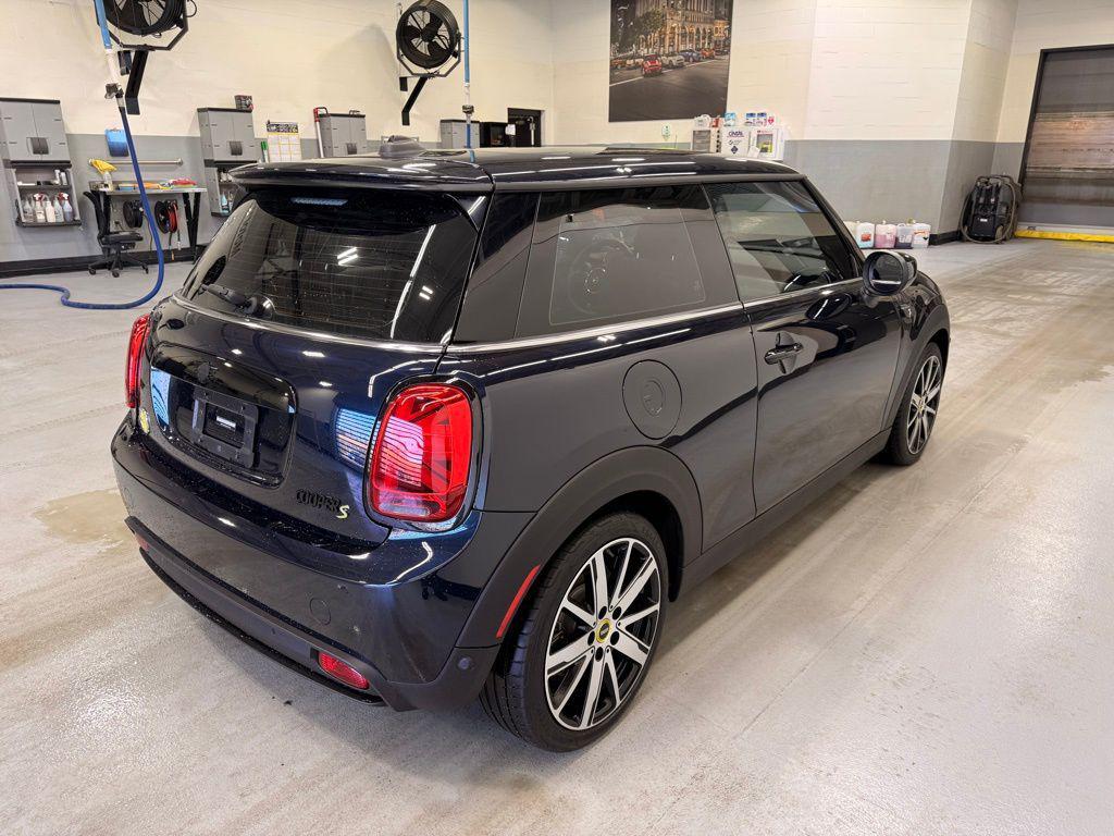 used 2024 MINI Hardtop car, priced at $24,232