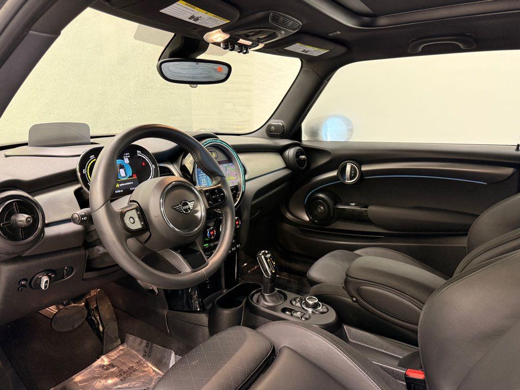 used 2024 MINI Hardtop car, priced at $24,232
