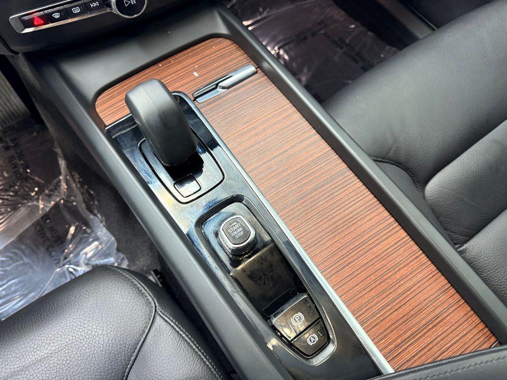 used 2023 Volvo XC60 car, priced at $34,499