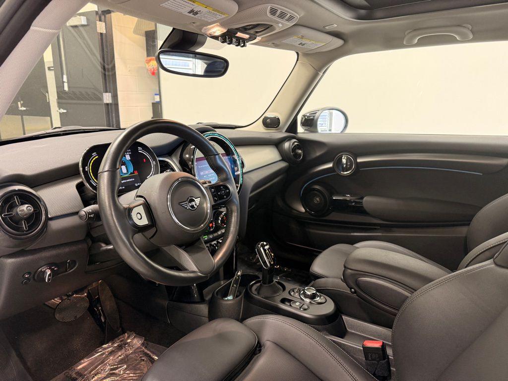used 2024 MINI Hardtop car, priced at $21,984