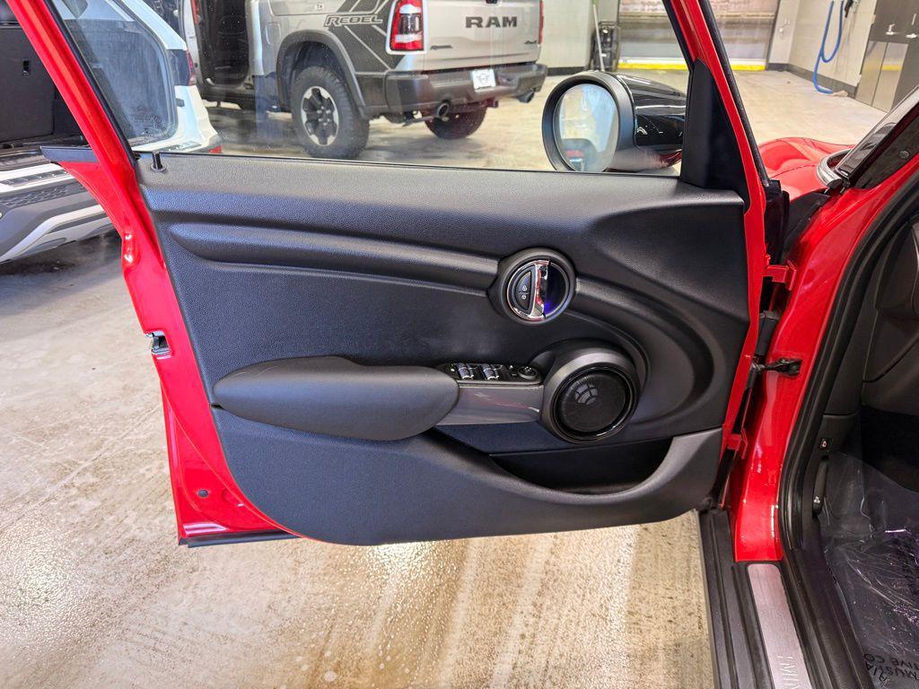 used 2020 MINI Hardtop car, priced at $18,999