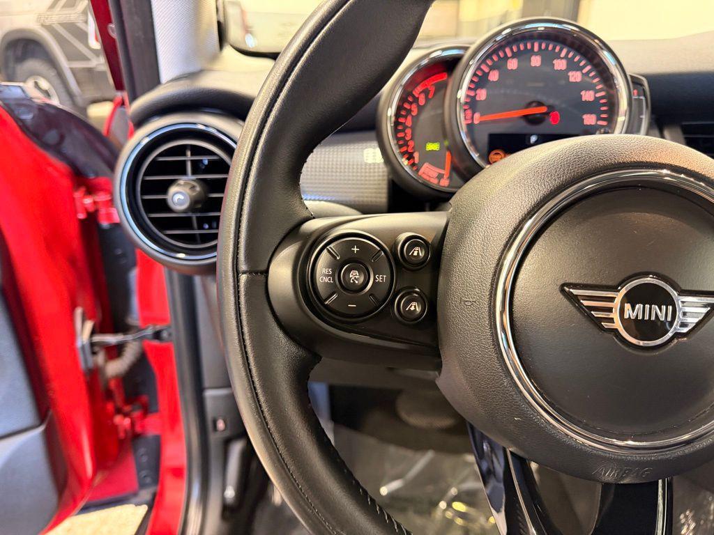 used 2020 MINI Hardtop car, priced at $18,999