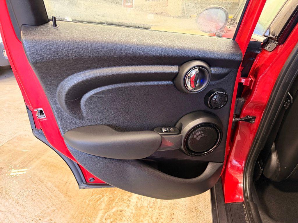 used 2020 MINI Hardtop car, priced at $18,999