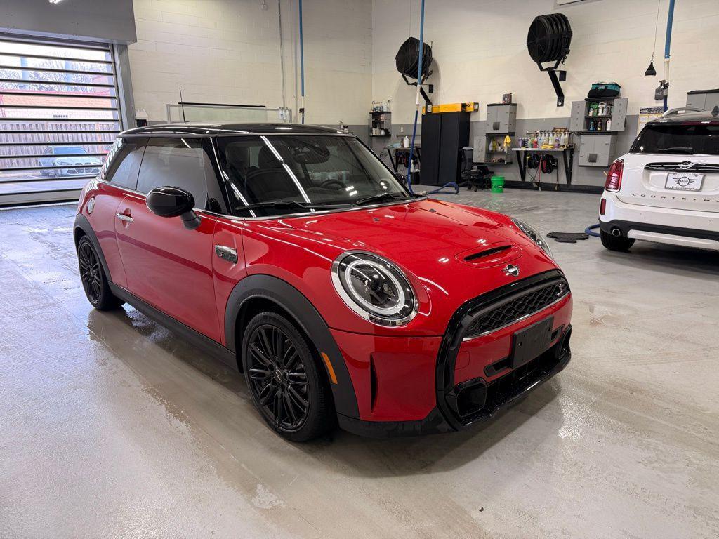 used 2024 MINI Hardtop car, priced at $27,499