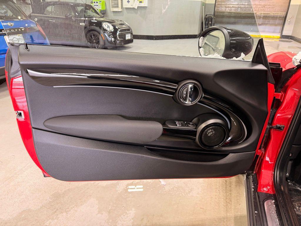 used 2024 MINI Hardtop car, priced at $26,780