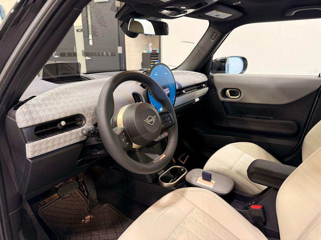 new 2025 MINI Hardtop car, priced at $37,110