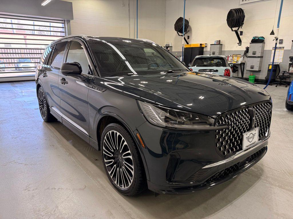 used 2025 Lincoln Aviator car, priced at $75,470