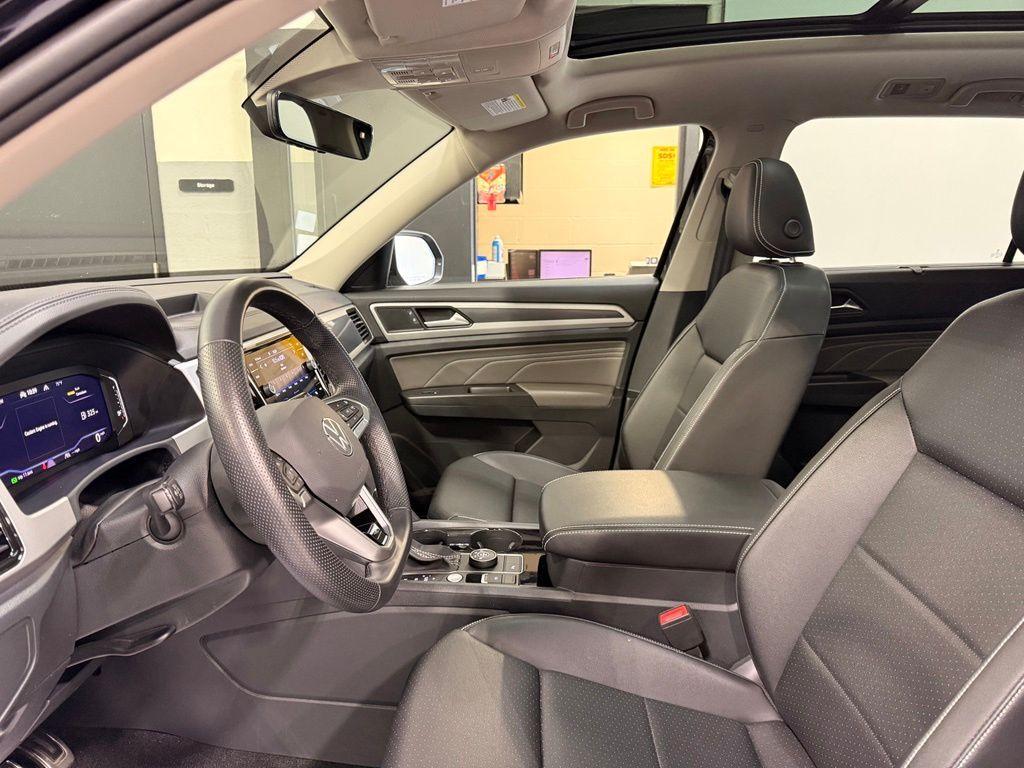 used 2023 Volkswagen Atlas car, priced at $35,999