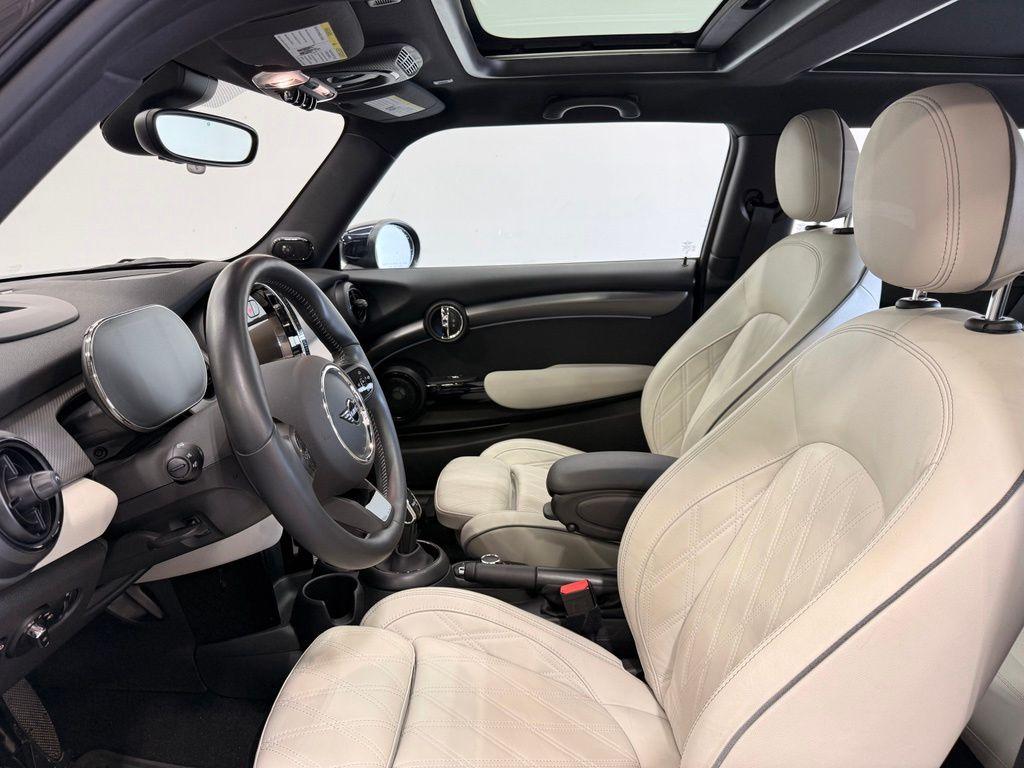 used 2024 MINI Hardtop car, priced at $28,349