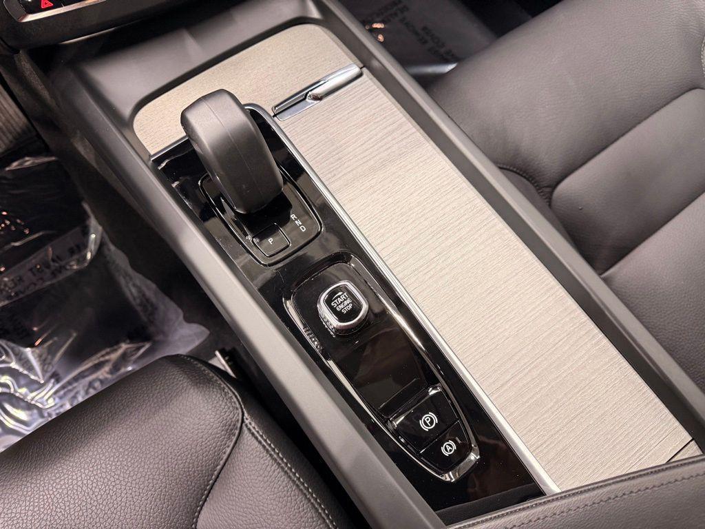 used 2025 Volvo XC60 car, priced at $38,997