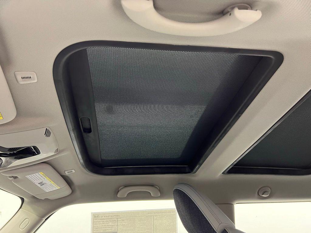 used 2025 MINI Hardtop car, priced at $28,350