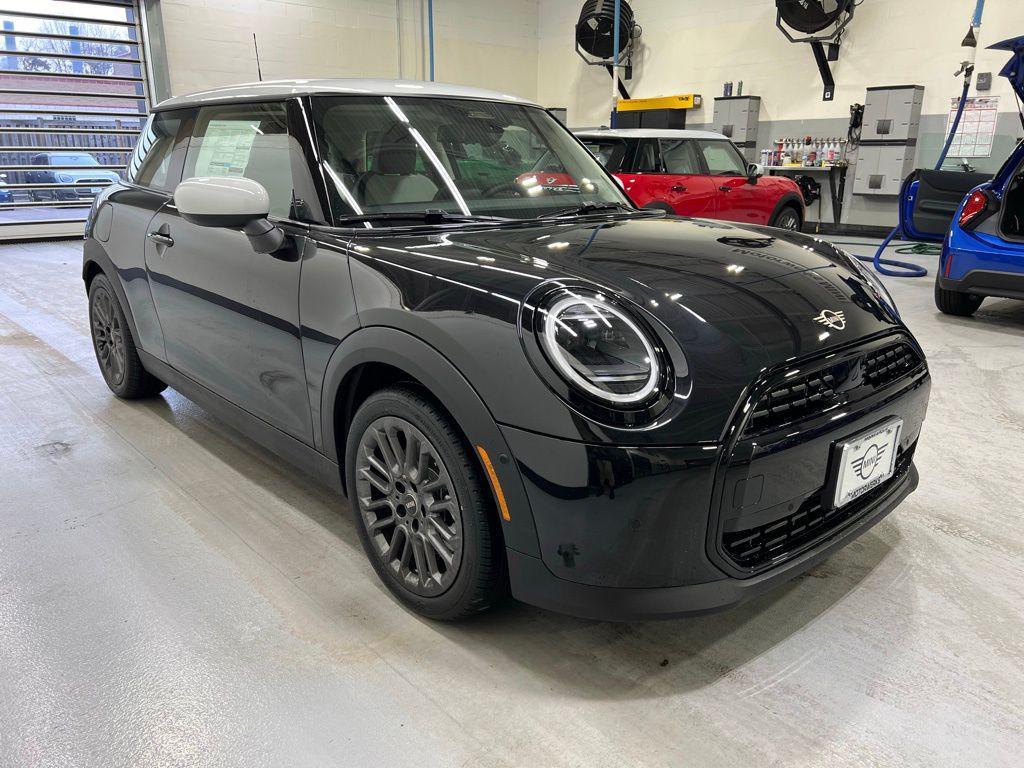 used 2025 MINI Hardtop car, priced at $28,350
