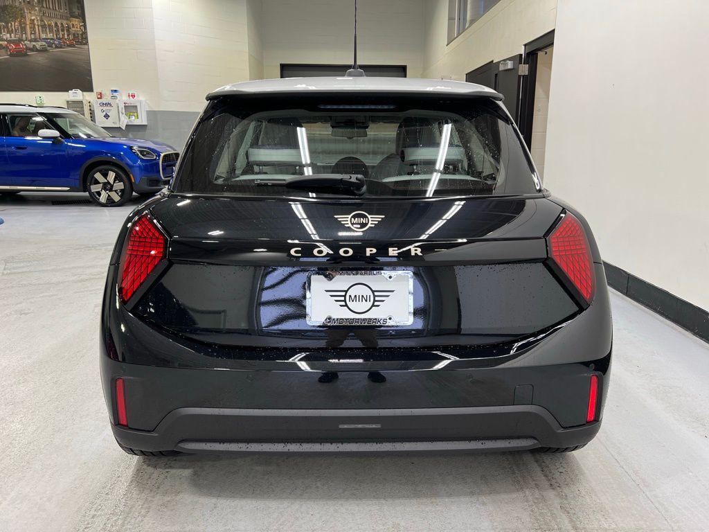 used 2025 MINI Hardtop car, priced at $28,350