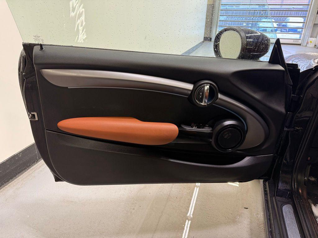 used 2023 MINI Hardtop car, priced at $23,999