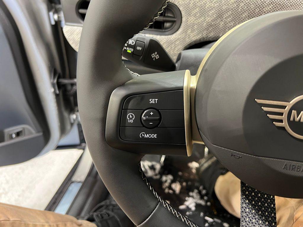 used 2025 MINI Hardtop car, priced at $31,595