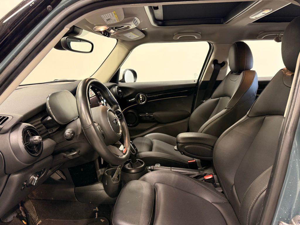 used 2023 MINI Hardtop car, priced at $25,999