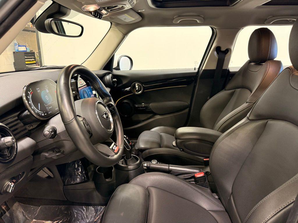 used 2023 MINI Hardtop car, priced at $25,497