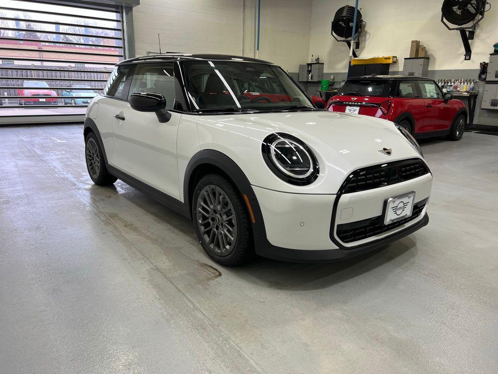used 2025 MINI Hardtop car, priced at $28,100
