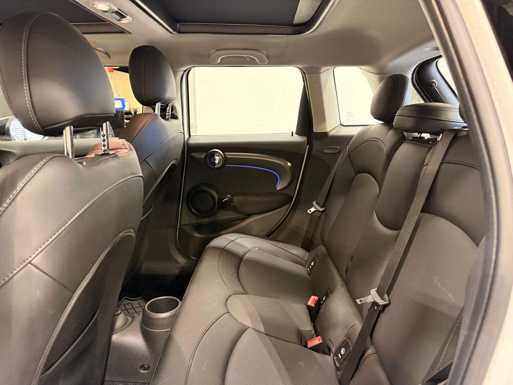 used 2023 MINI Hardtop car, priced at $24,999