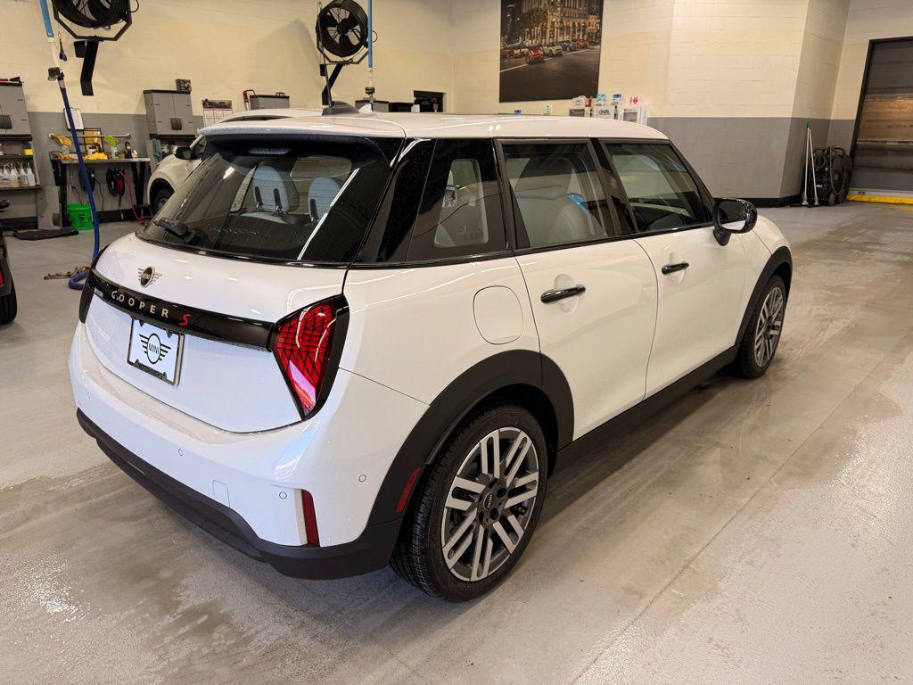 used 2025 MINI Hardtop car, priced at $36,775