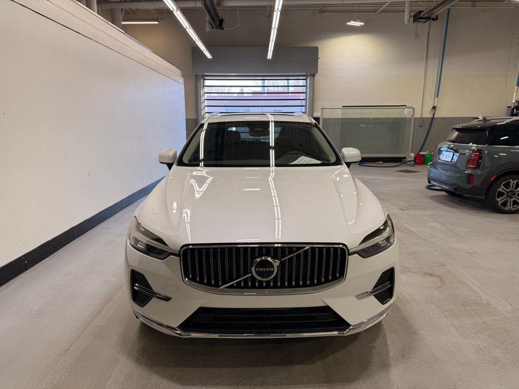 used 2023 Volvo XC60 car, priced at $32,499