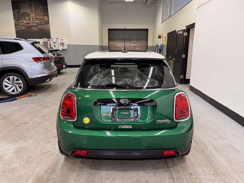 used 2022 MINI Hardtop car, priced at $20,999